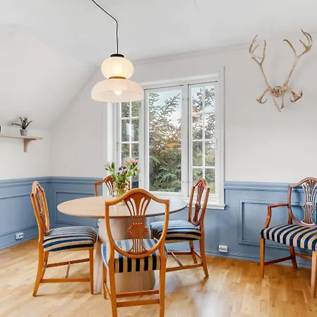 Arctic Hilltop - 3 Nyaraló *